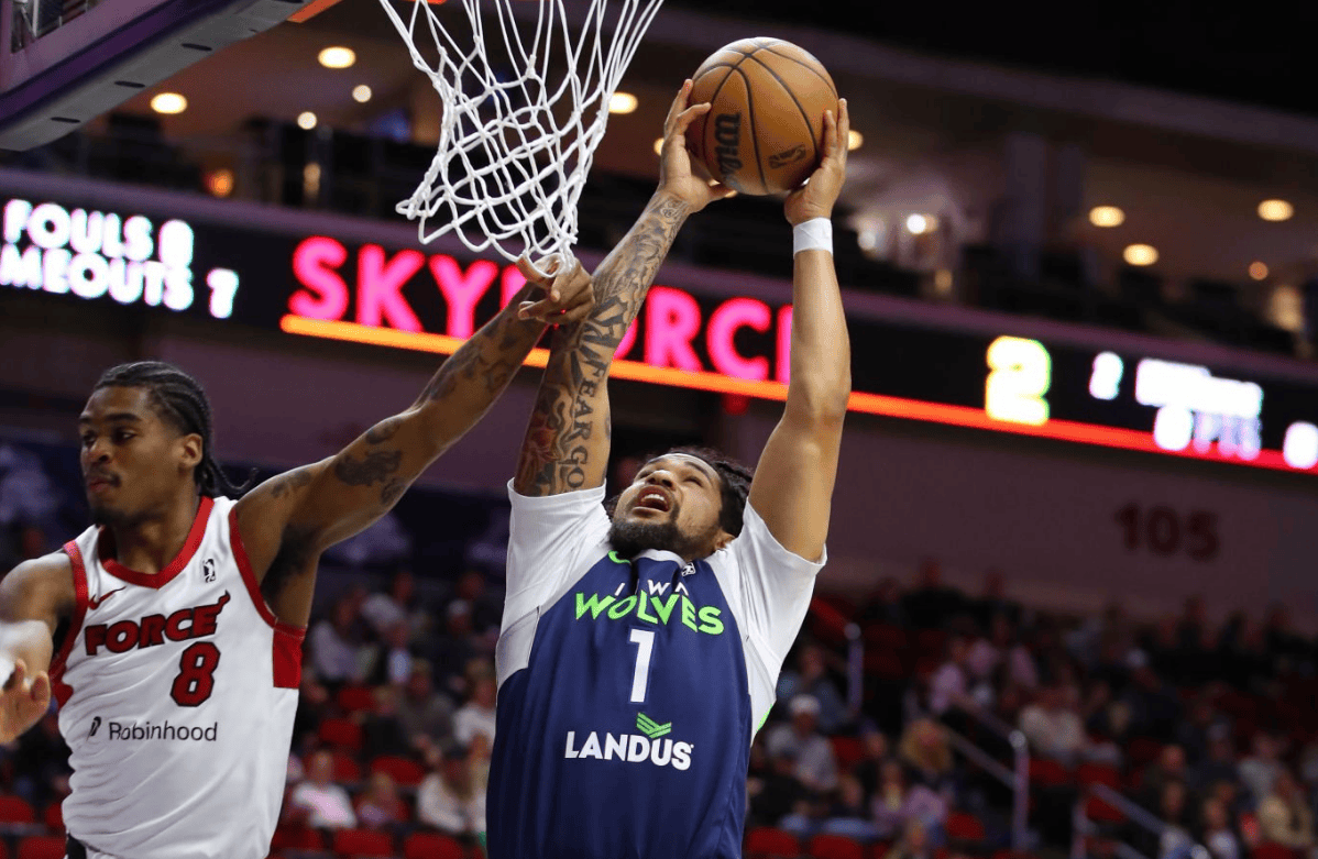 热火遭遇尼克斯逆转，韦德全场分难救火箭的简单介绍