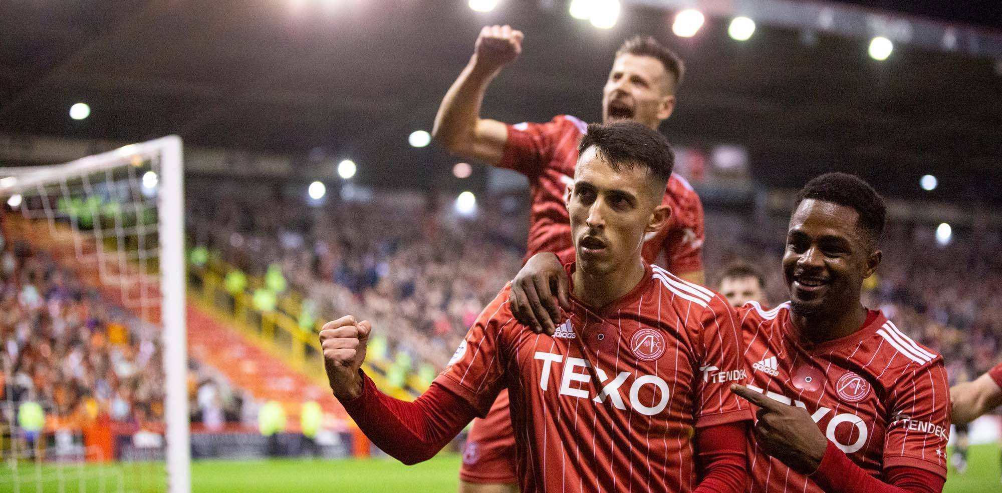 意大利击剑队表现出色，备受瞩目