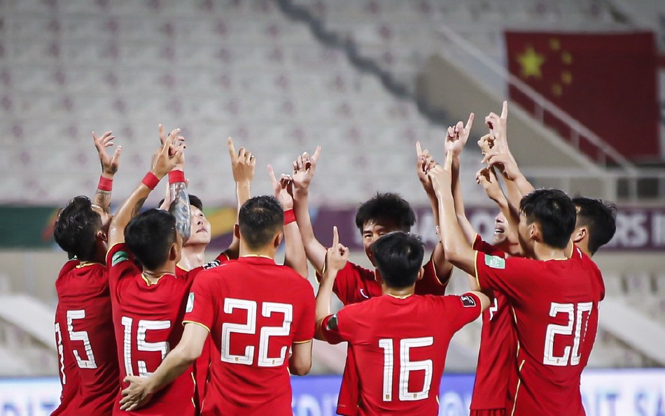 包含广州恒大客场0-0憾平提前出线，小组第一成疑难障碍的词条