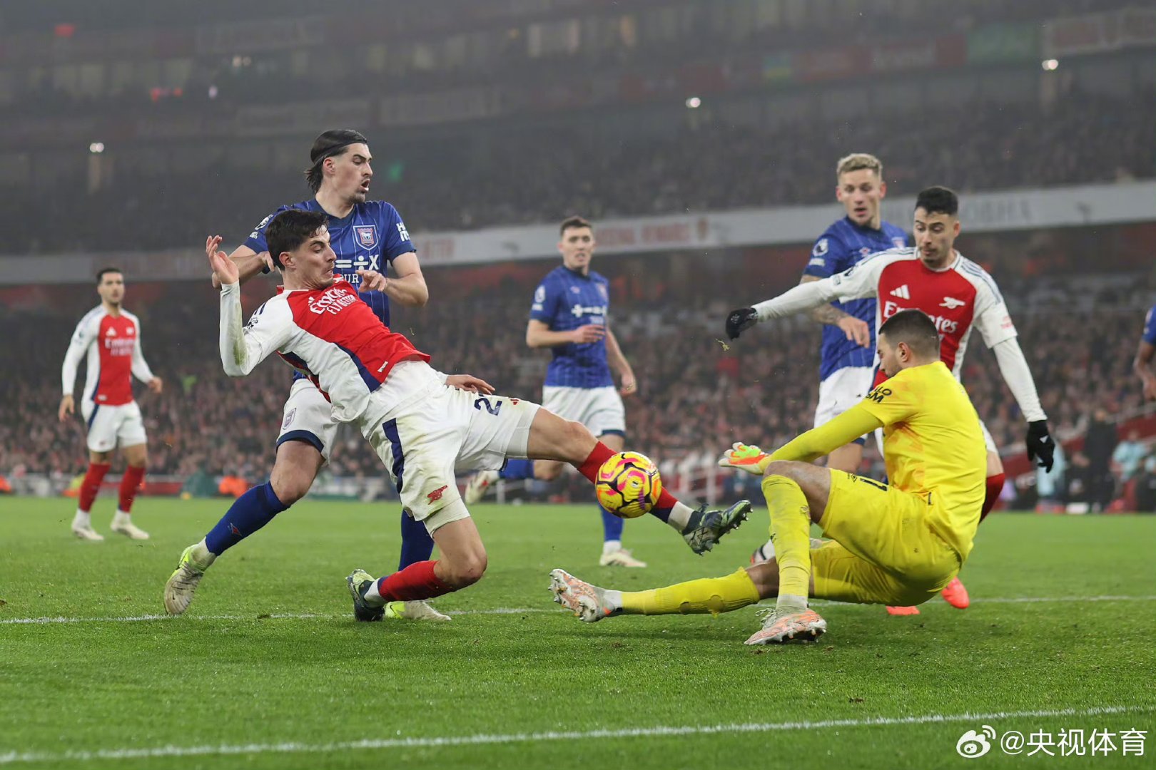 阿森纳击败南安普顿，迎来连胜！的简单介绍