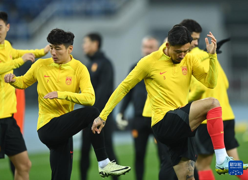 中国国家队备战世预赛，利物浦名宿成为助教