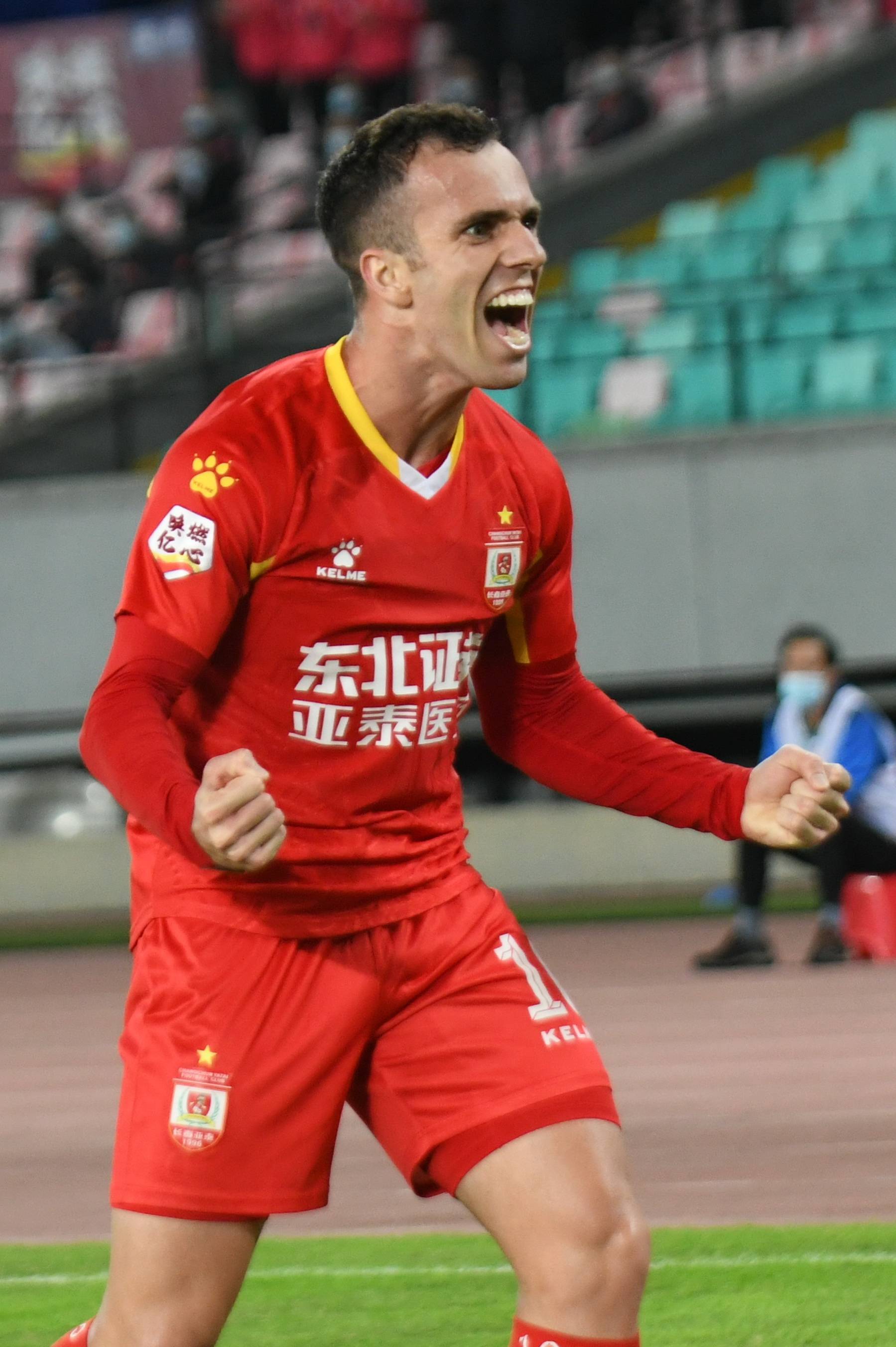 中国国家队备战世预赛，利物浦名宿成为助教