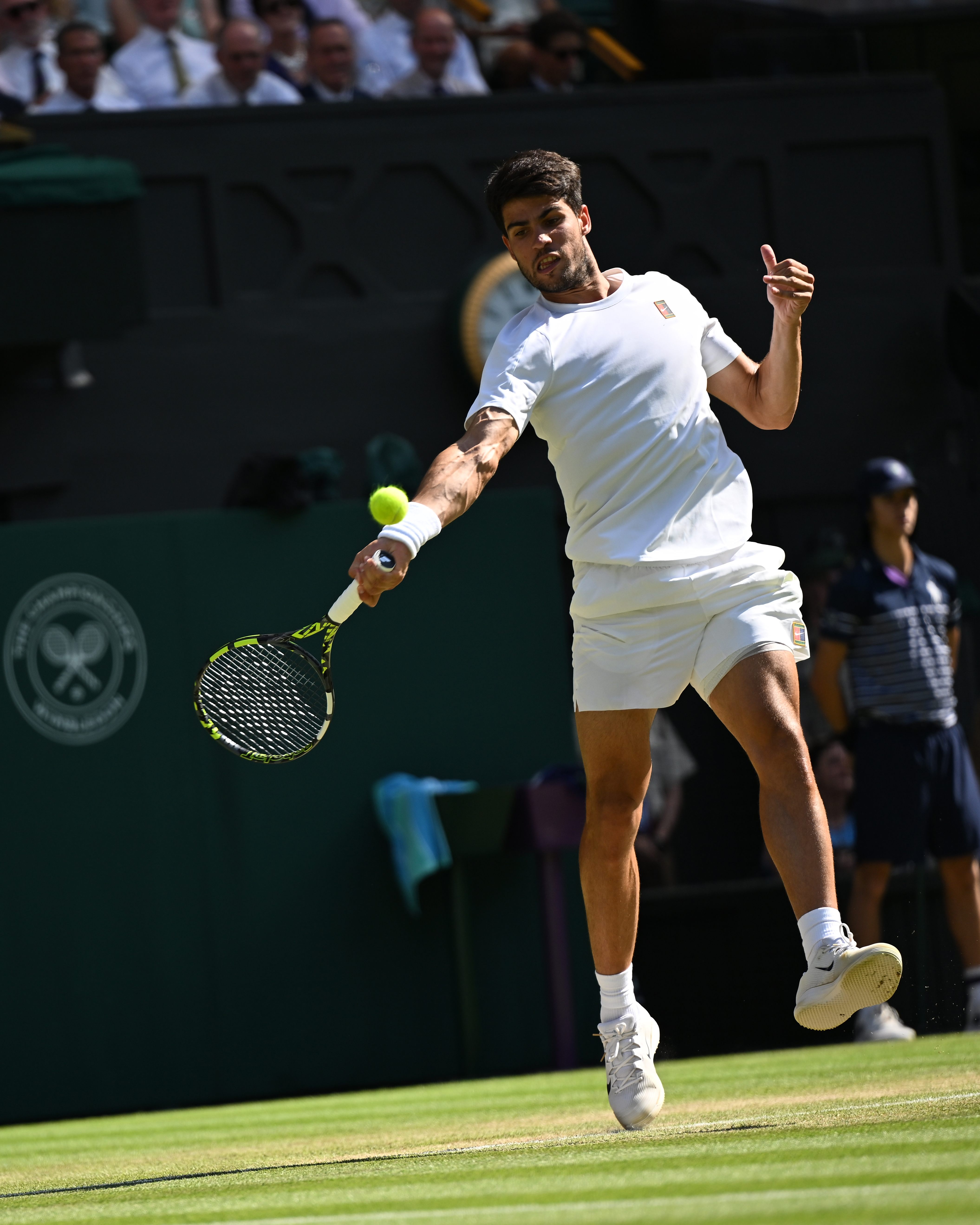 美网轻取ATP总决赛,阿尔卡拉斯点燃赛场 美网轻取ATP总决赛,阿尔卡拉斯点燃赛场