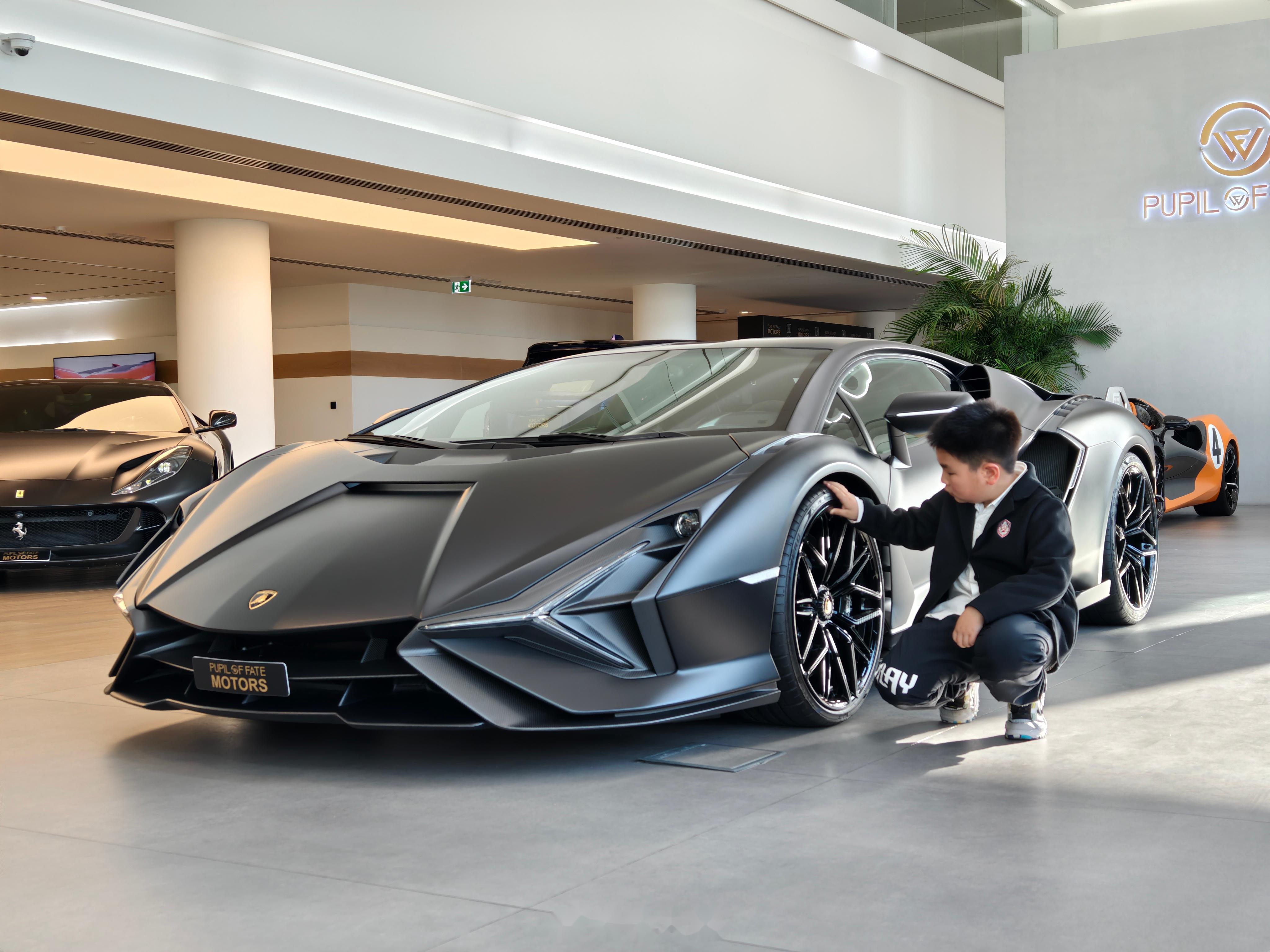 迈凯伦逆转法拉利,皮亚斯特里惊艳四座 迈凯伦逆转法拉利,皮亚斯特里惊艳四座