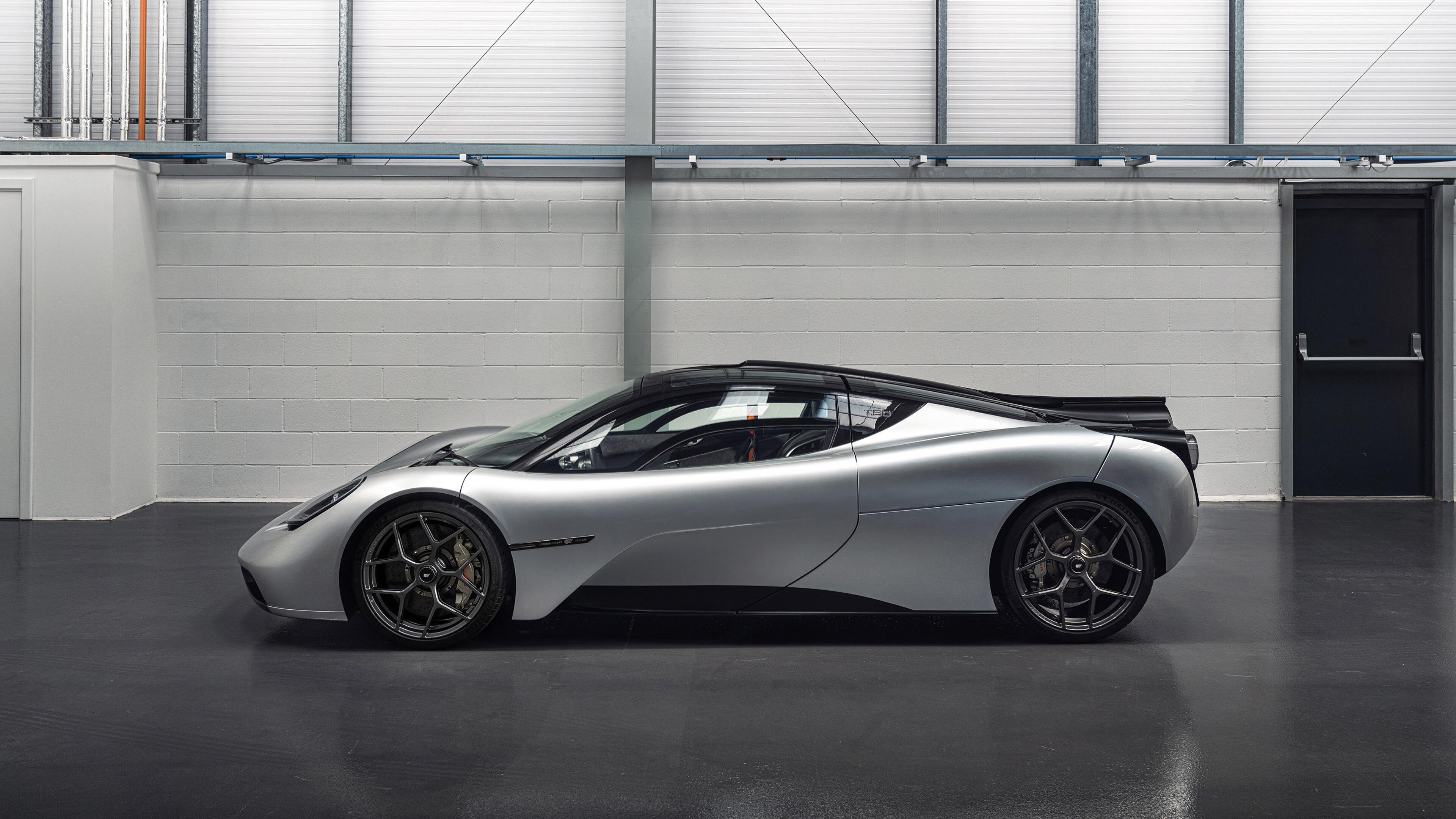 震撼对决！老鹰激战广厦，切特数据全面爆炸引爆全场