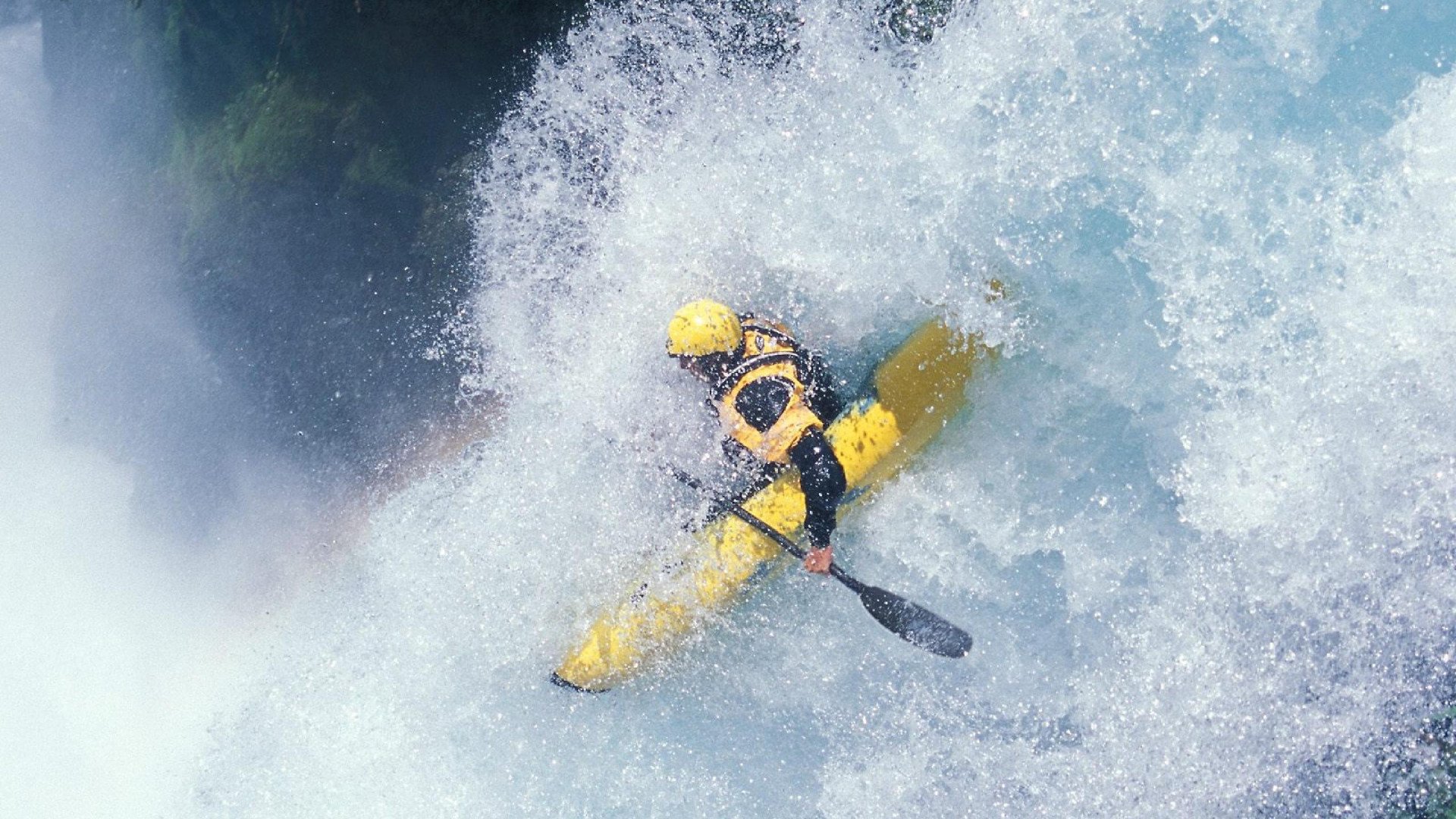 当东方巨龙遭遇西方快船,詹姆斯在巴黎前夜亮出王者之剑