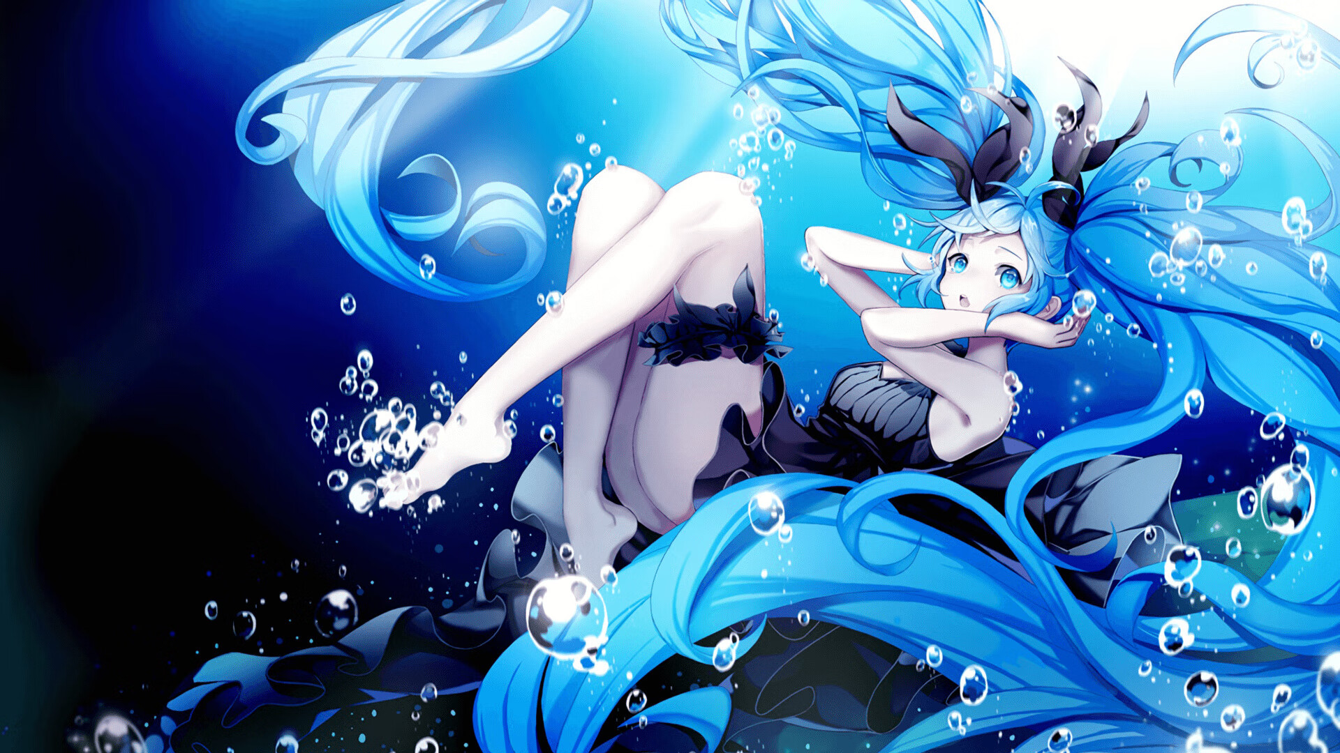 红军火力全开压制马里，富安健洋刷新纪录彰显防守艺术