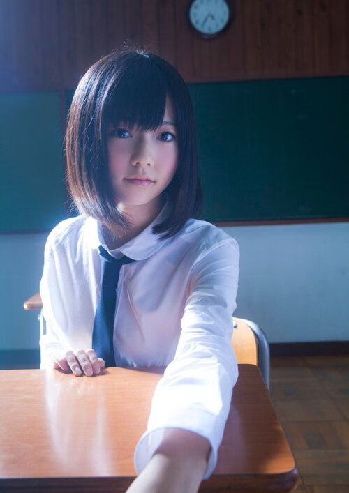 双城记,绿茵与硬木上的硬核叙事