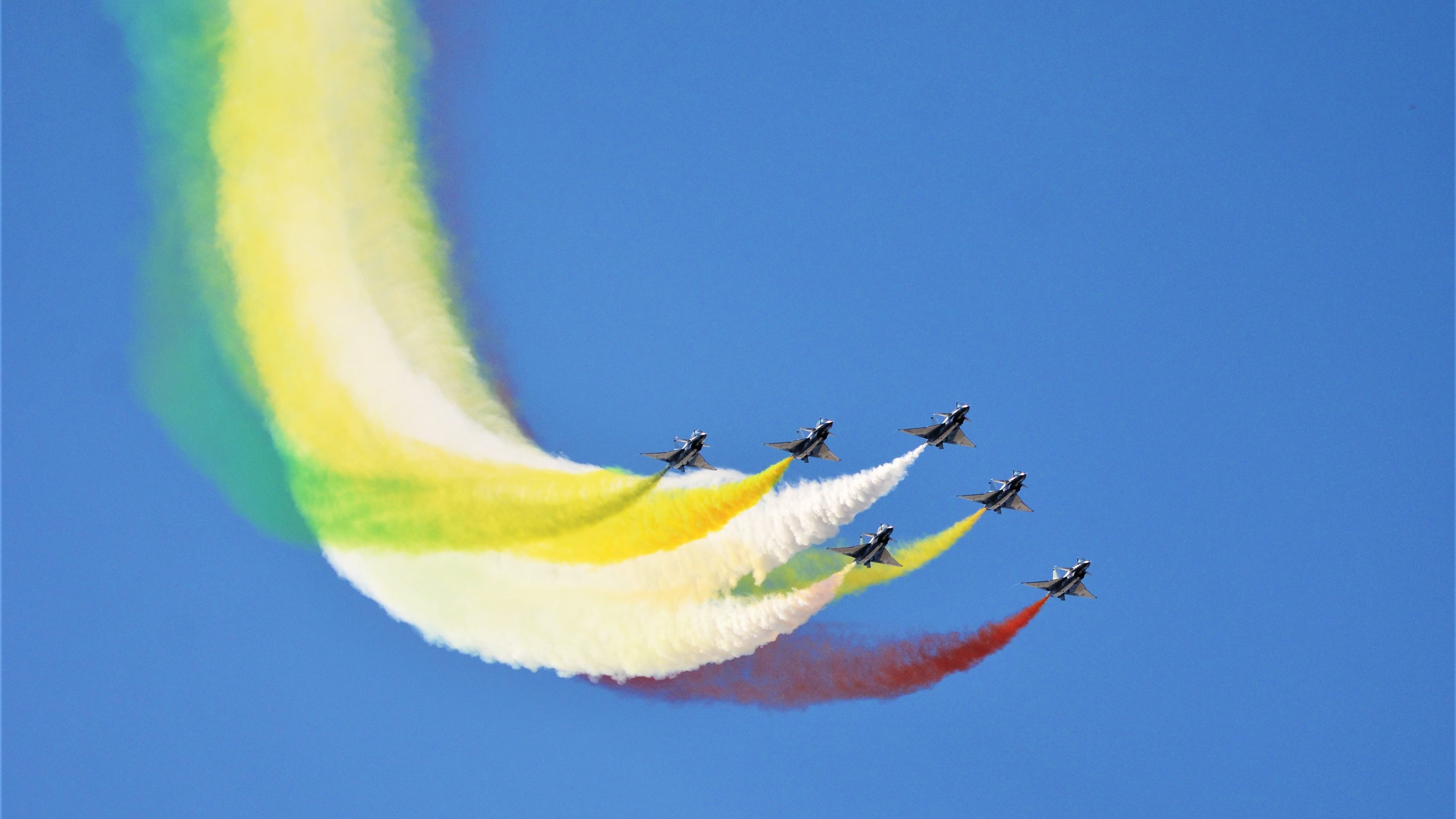 蒂亚戈完美发挥引领胜利,几内亚钢铁防守零封那不勒斯